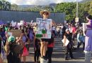 Mujeres marchan en Acapulco para exigir alto a violencia machista.